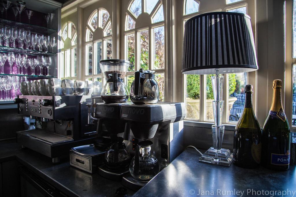 Lord Bute Hotel Christchurch  Exterior photo
