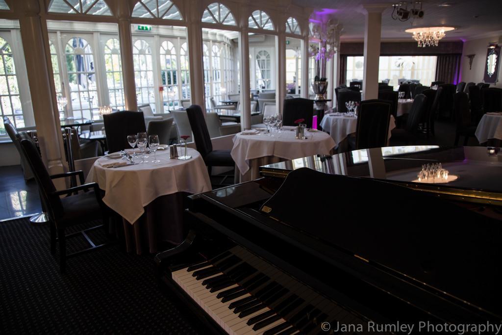 Lord Bute Hotel Christchurch  Exterior photo